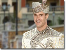 http://www.inmonarch.com/collections/index/1/indian-wedding-outfits website