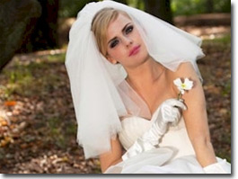 http://www.leenaromu.com website