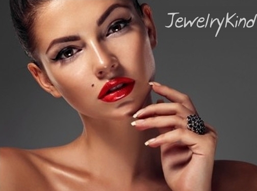 https://jewelrykind.com/ website